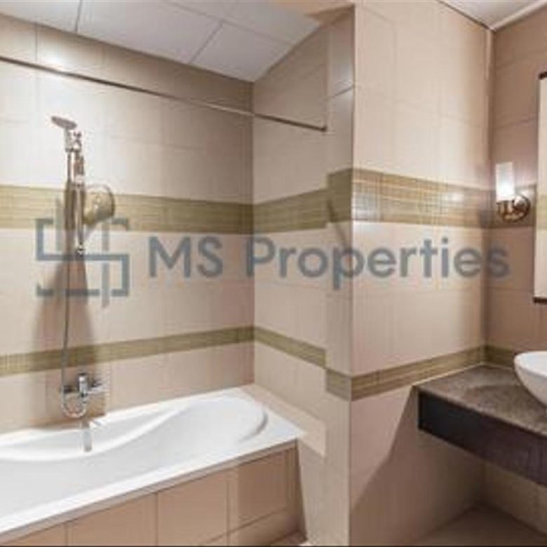 Amazing Deal 1Bedroom Apartment with Great View Balcony