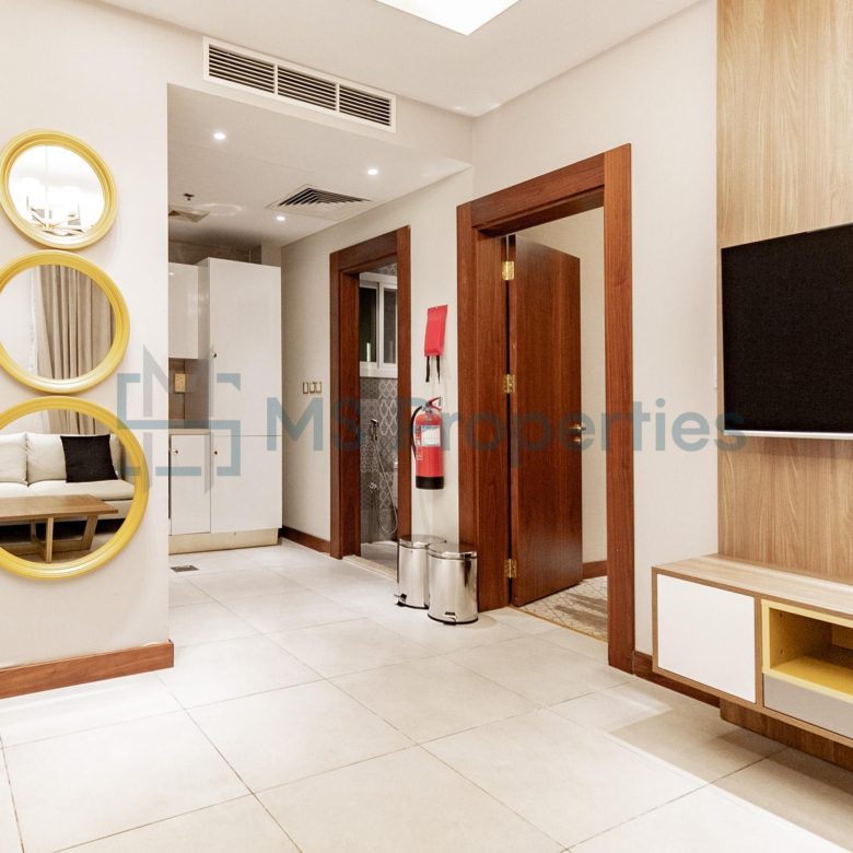 Stunning 1BHK Flat + Bills Included + Pool + Gym