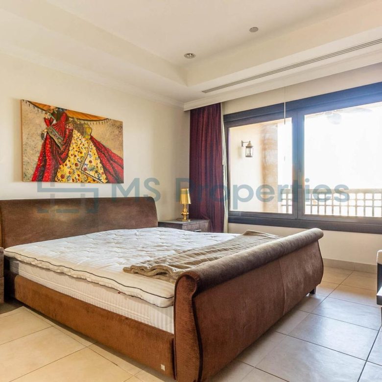 Cozy 2BHK Townhouse with Balcony +Bills Included