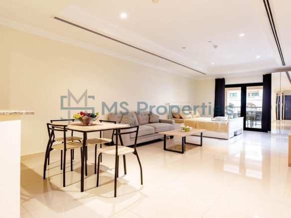 Beautiful Studio Apartment with Amazing Balcony