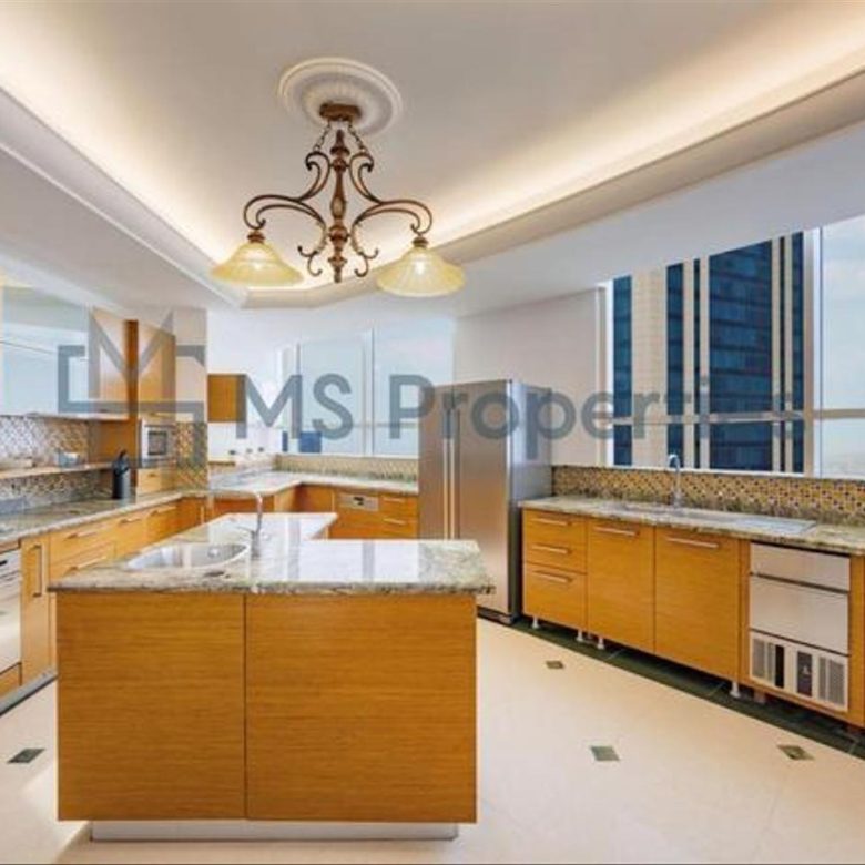Breath-taking 4BHK + Maid Suite | No Commission | Including Bills