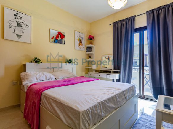 Cozy Studio Apartment with View Balcony | Bills Included