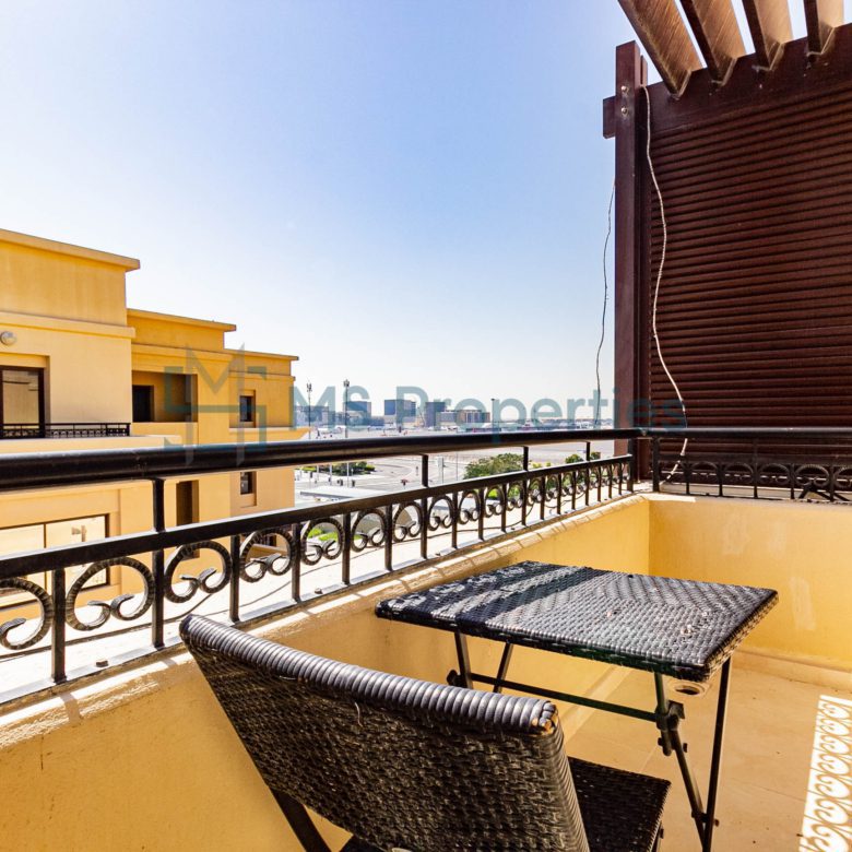 Cozy Studio Apartment with View Balcony | Bills Included