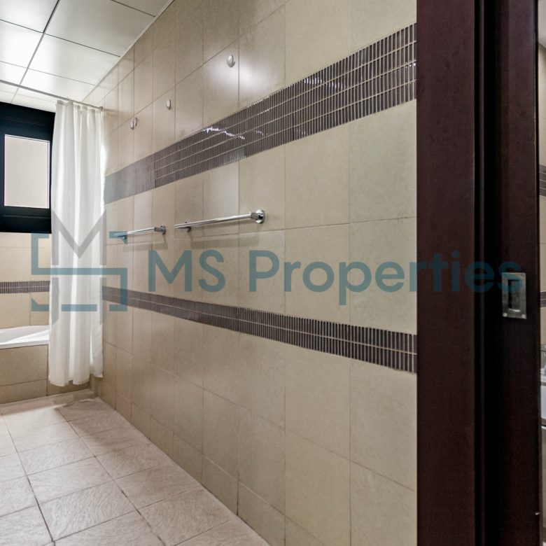 Full Marina | 2BHK Flat with Marina Balcony