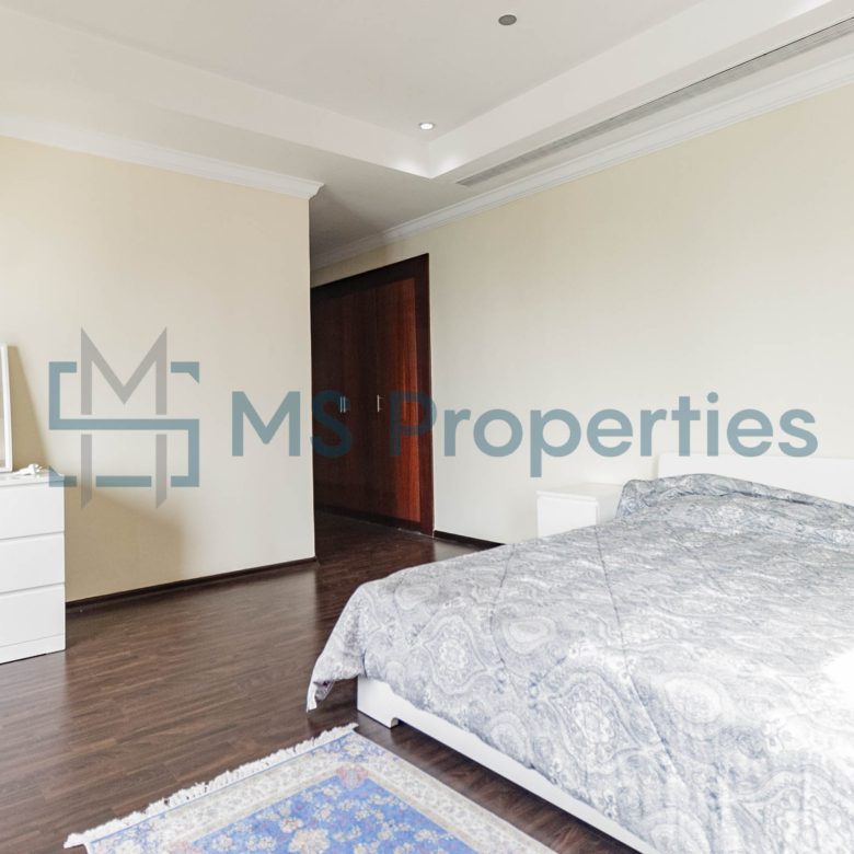 Full Marina | 2BHK Flat with Marina Balcony