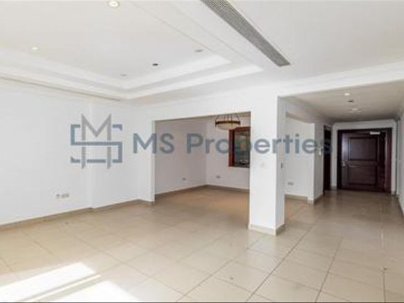 Amazing Deal 1Bedroom Apartment with Great View Balcony