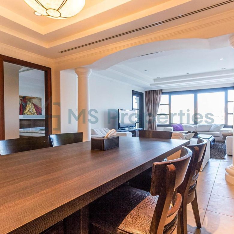 Cozy 2BHK Townhouse with Balcony +Bills Included