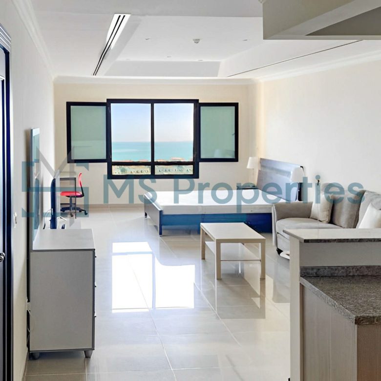 Perfect Studio Apartment with Sea View Window