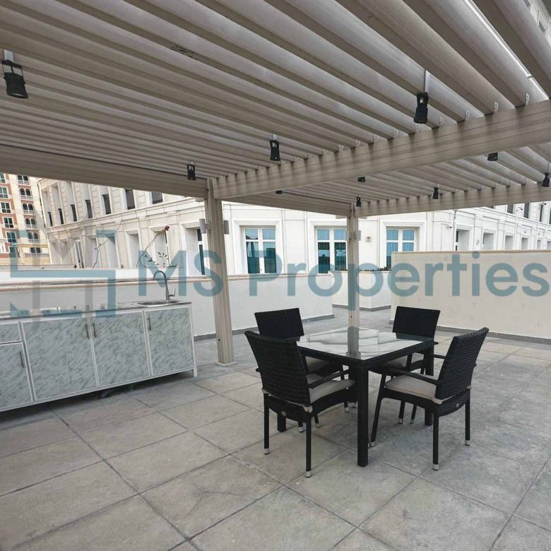Stunning and Classic 2BHK Flat in The Pearl Area