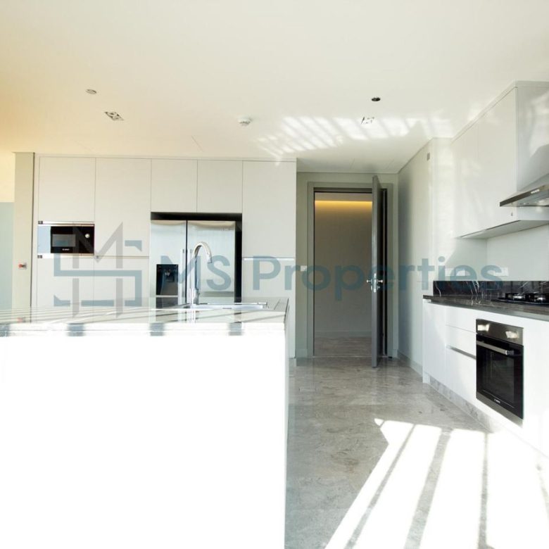 Luxurious and Stunning 3BHK Duplex in Seef Lusail
