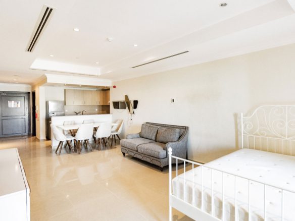 Cozy and Stylish Studio Flat with Amawing View