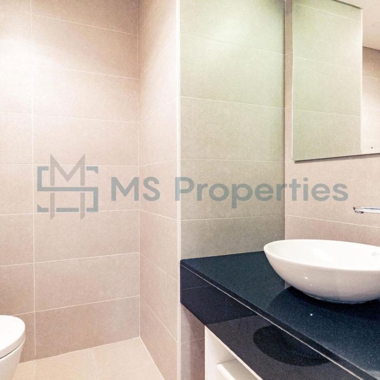 Outstanding 1BHK Flat with Balcony View in Lusail