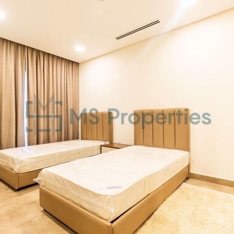 Amazing Space 2-BHK Flat in Lusail with Title Deed