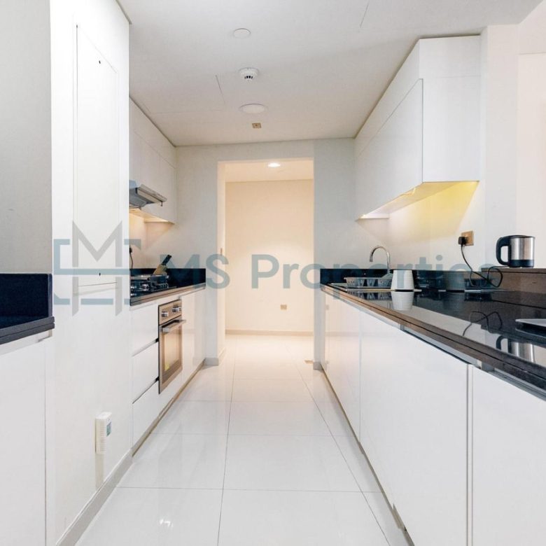 Outstanding 1BHK Flat with Balcony View in Lusail