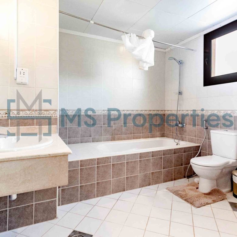 Sophisticated 2BHK Apartment | Marina View Balcony