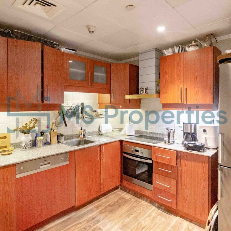 Sophisticated 2BHK Apartment | Marina View Balcony