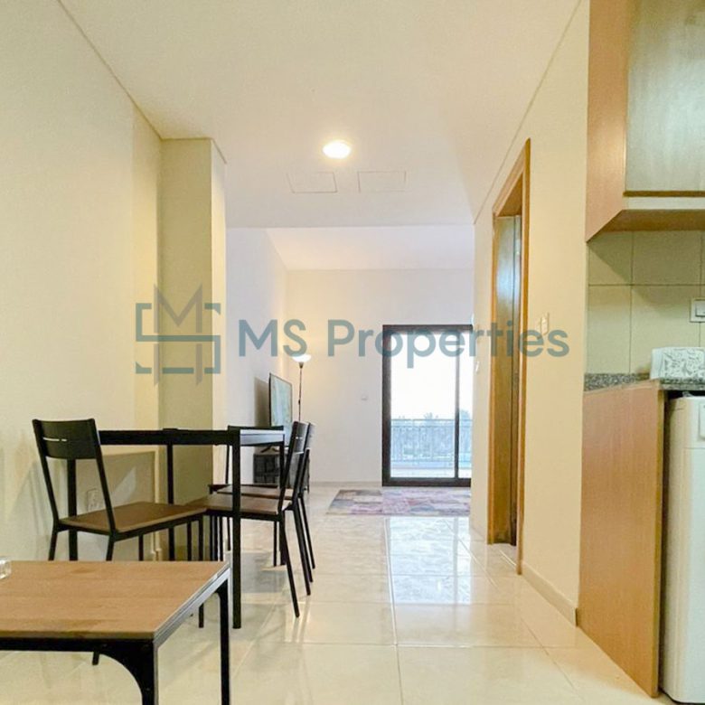Perfect Studio | Large Balcony WiFi+Bills Included