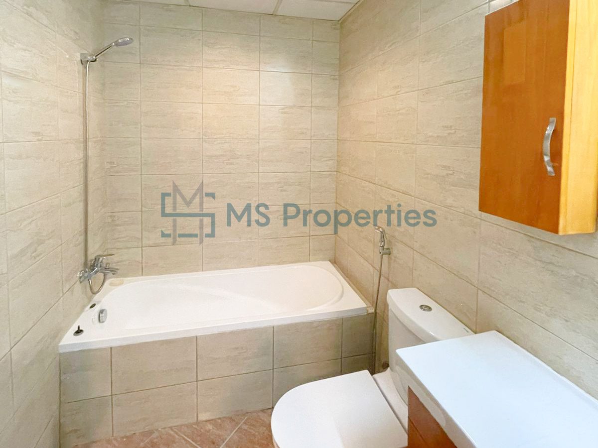 Perfect Studio | Large Balcony WiFi+Bills Included