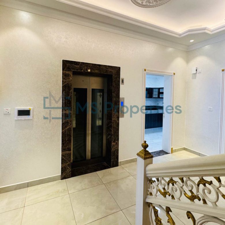 Luxury Stand Alone Villa 7BR+Maid+Driver in Doha