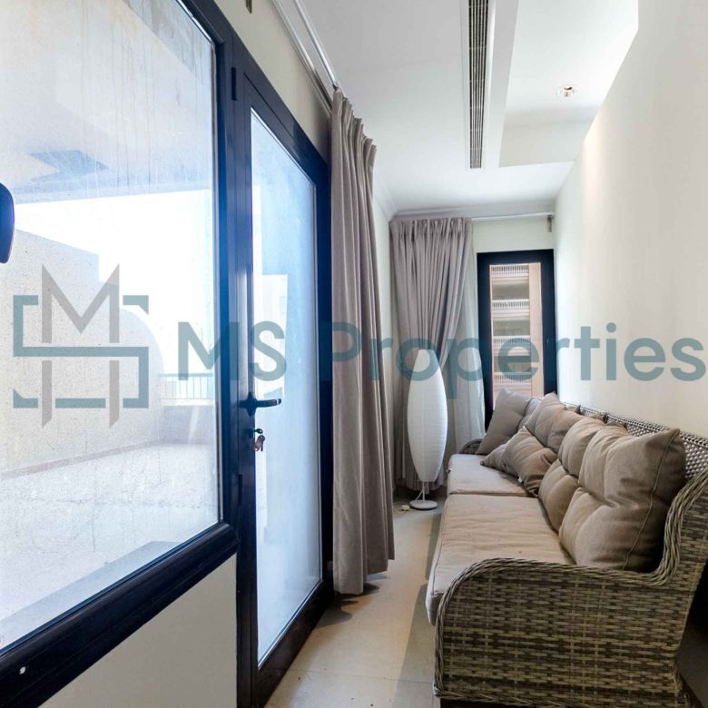 Renovated 2BR+Office Apartment with Huge Balcony