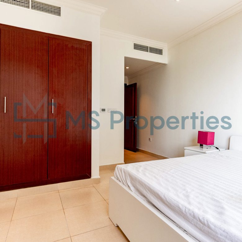 Outstanding 1BHK Apartment | Side Marina View
