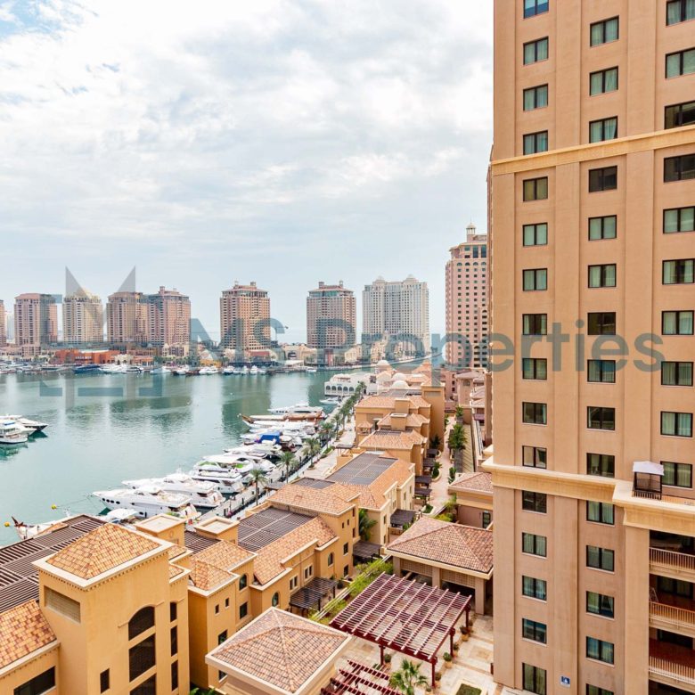 Outstanding 1BHK Apartment | Side Marina View