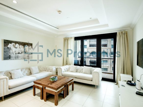 Spacious 1BR Flat with Balcony + Bills Included