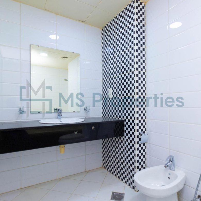 1BHK + Office Flat with Amazing View | Title Deed
