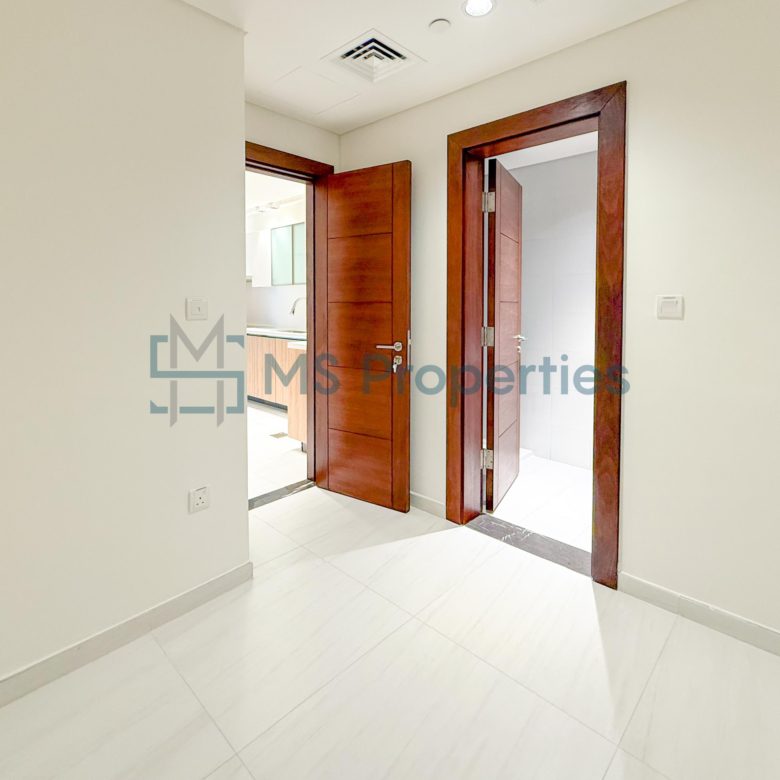 Beautiful Scenery 2BR + Maid Apartment with Balcony