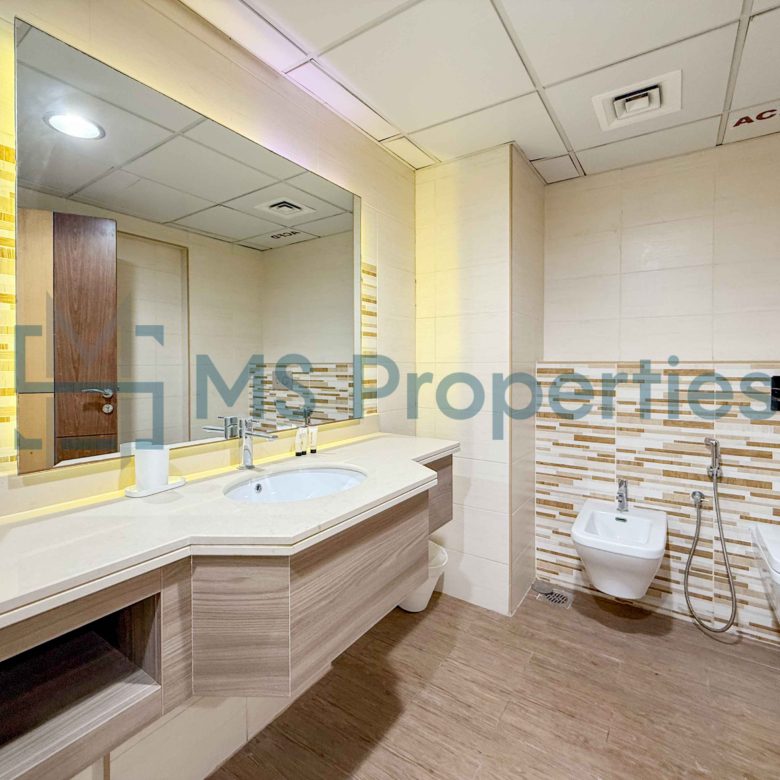 Beautiful 1-Bedroom Apartmen with Amazing Balcony