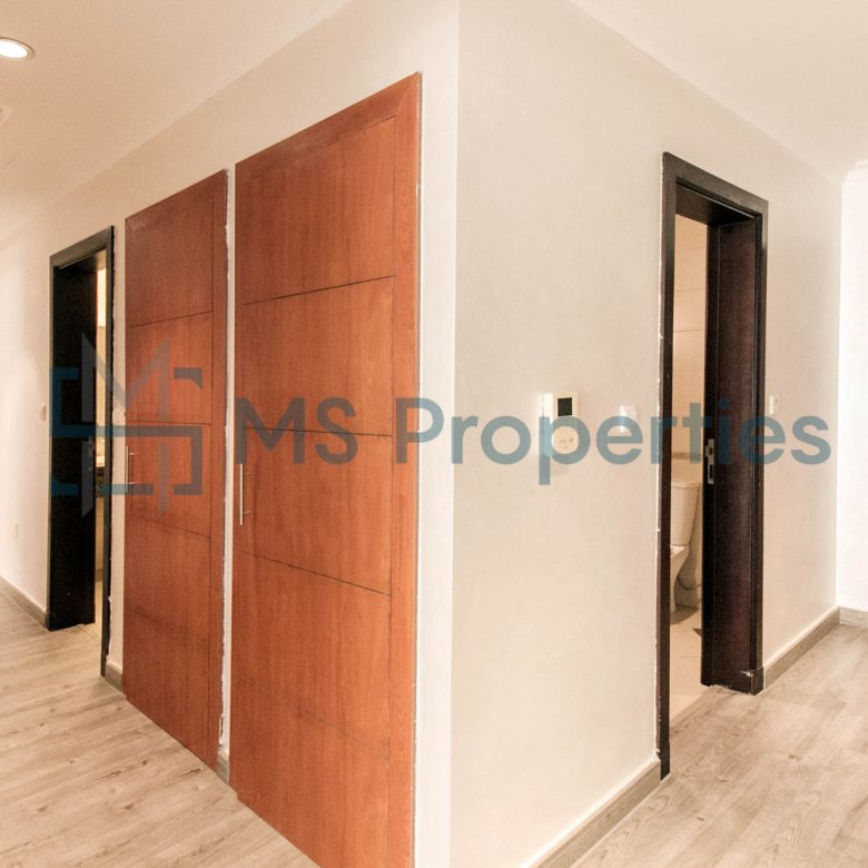 Contemporary 2BR Apartment | Marina Balcony