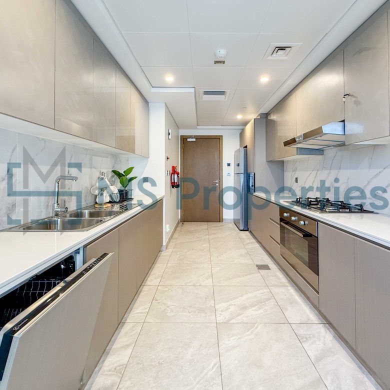 Extraordinary 2Bedroom + Maid Room | Large Terrace and Amazing View