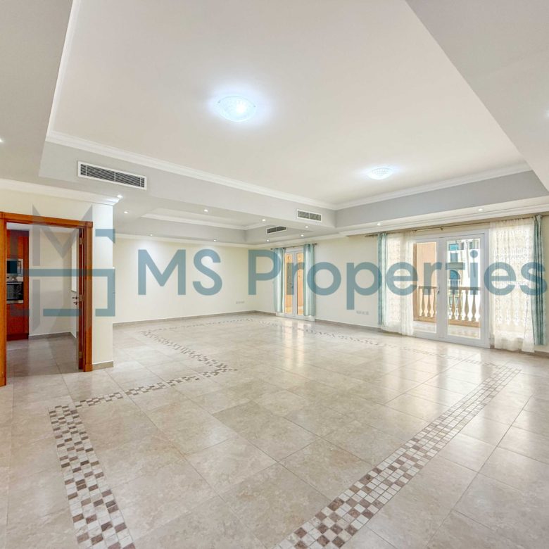 Large Space 2BR Apartment with Big Balcony