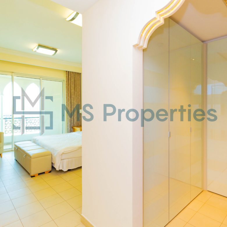 Beautiful 1BR Flat with Balcony +Bills Included