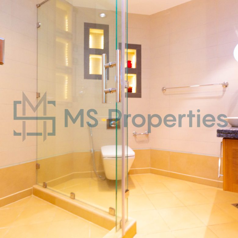 Beautiful 1BR Flat with Balcony +Bills Included