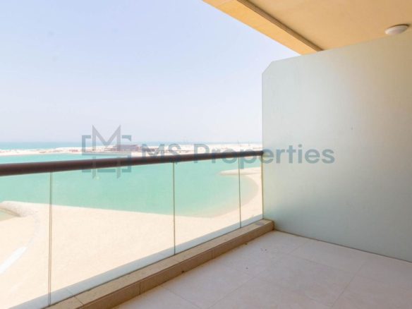 Gorgeous 2BR Flat with Amazing Sea View Balcony