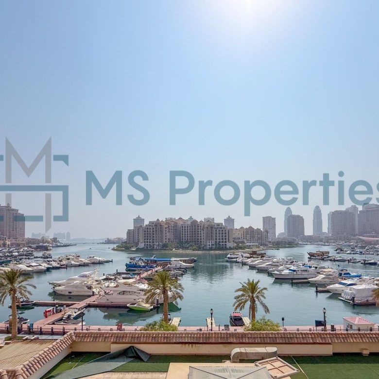 Marvelous 1BR Townhouse with Marina Balcony