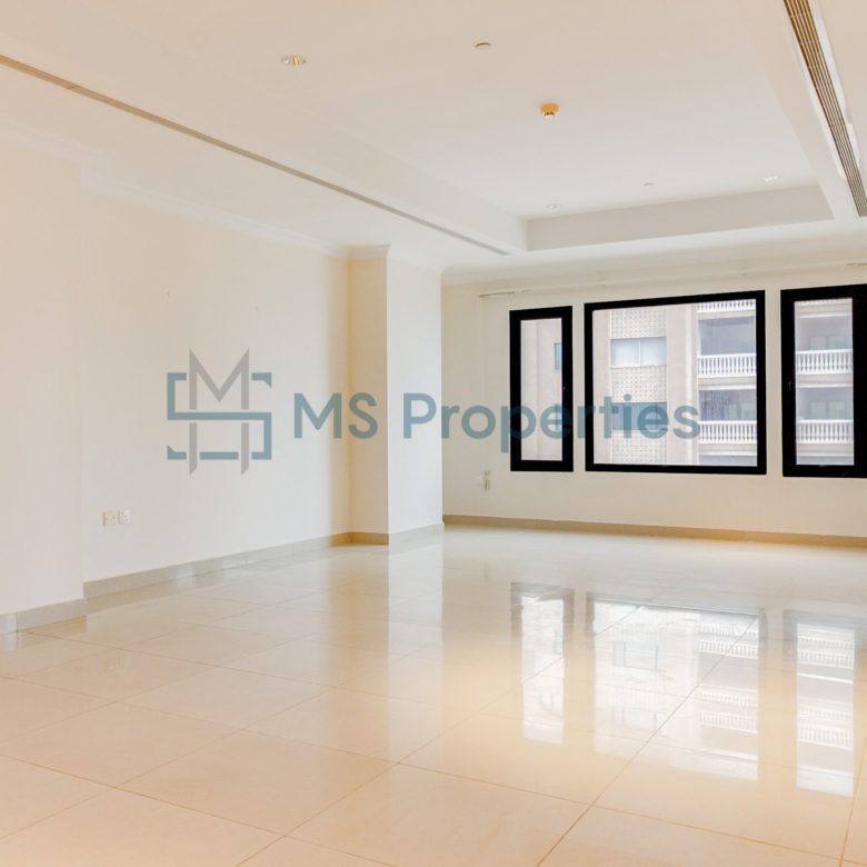 Amazing 1BR+Office Apartment with View Balcony