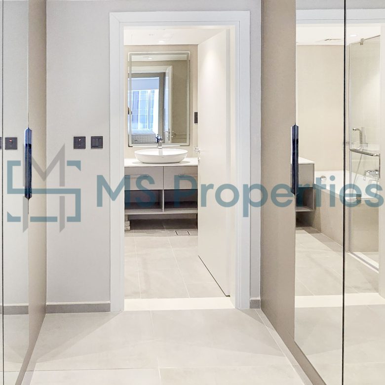 Stunning 1BHK Apartment in City Prime Location | Bills Included