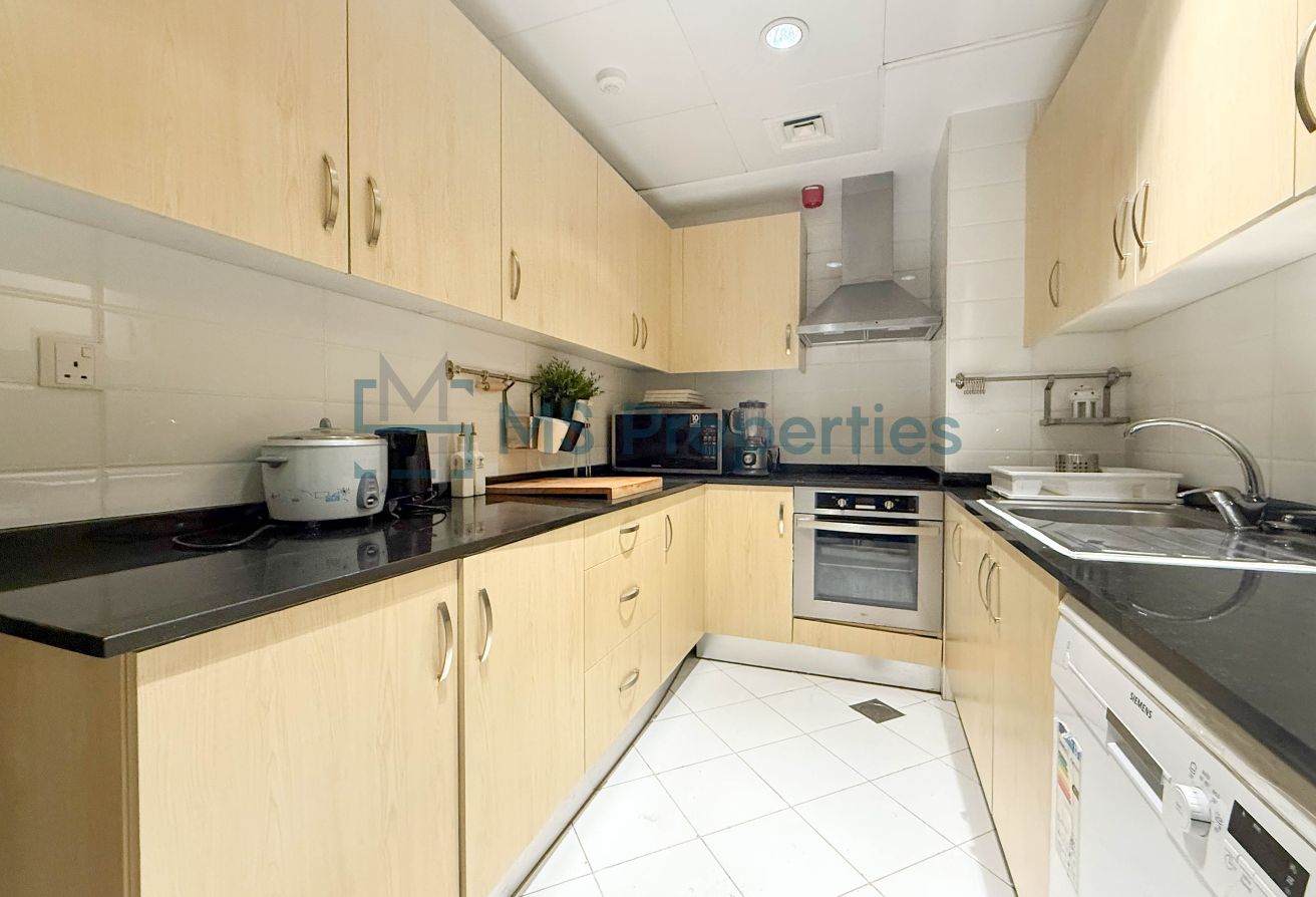 High-Floor 1BHK+ Office Apartment with Amazing View