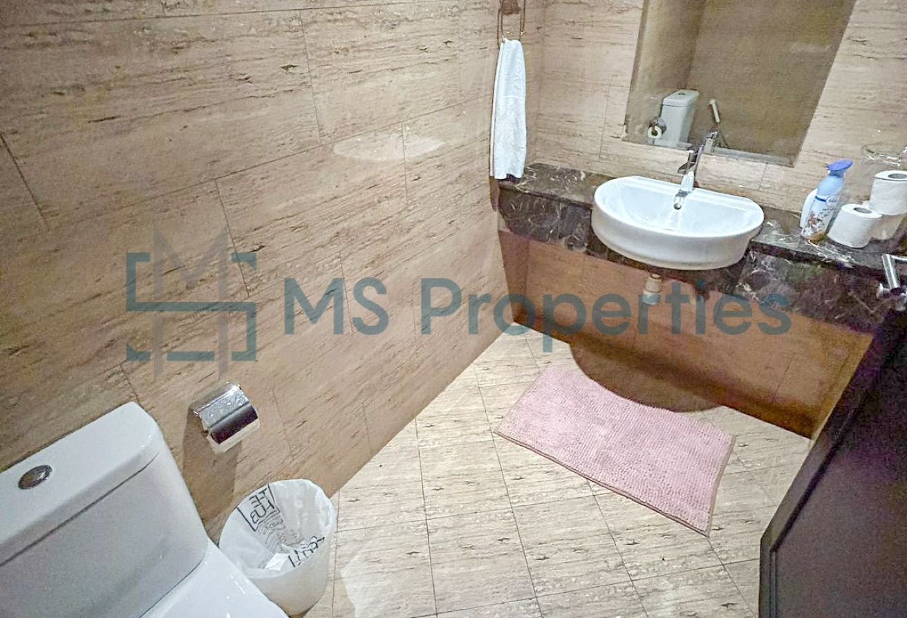 Gorgeous 1BHK Apartment with Beautiful View | Bills Included