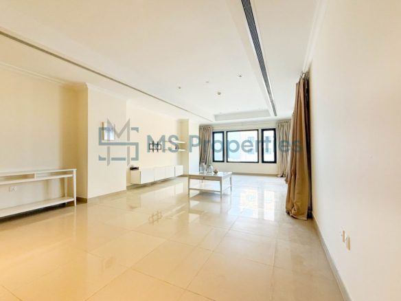 High-Floor 1BHK+ Office Apartment with Amazing View