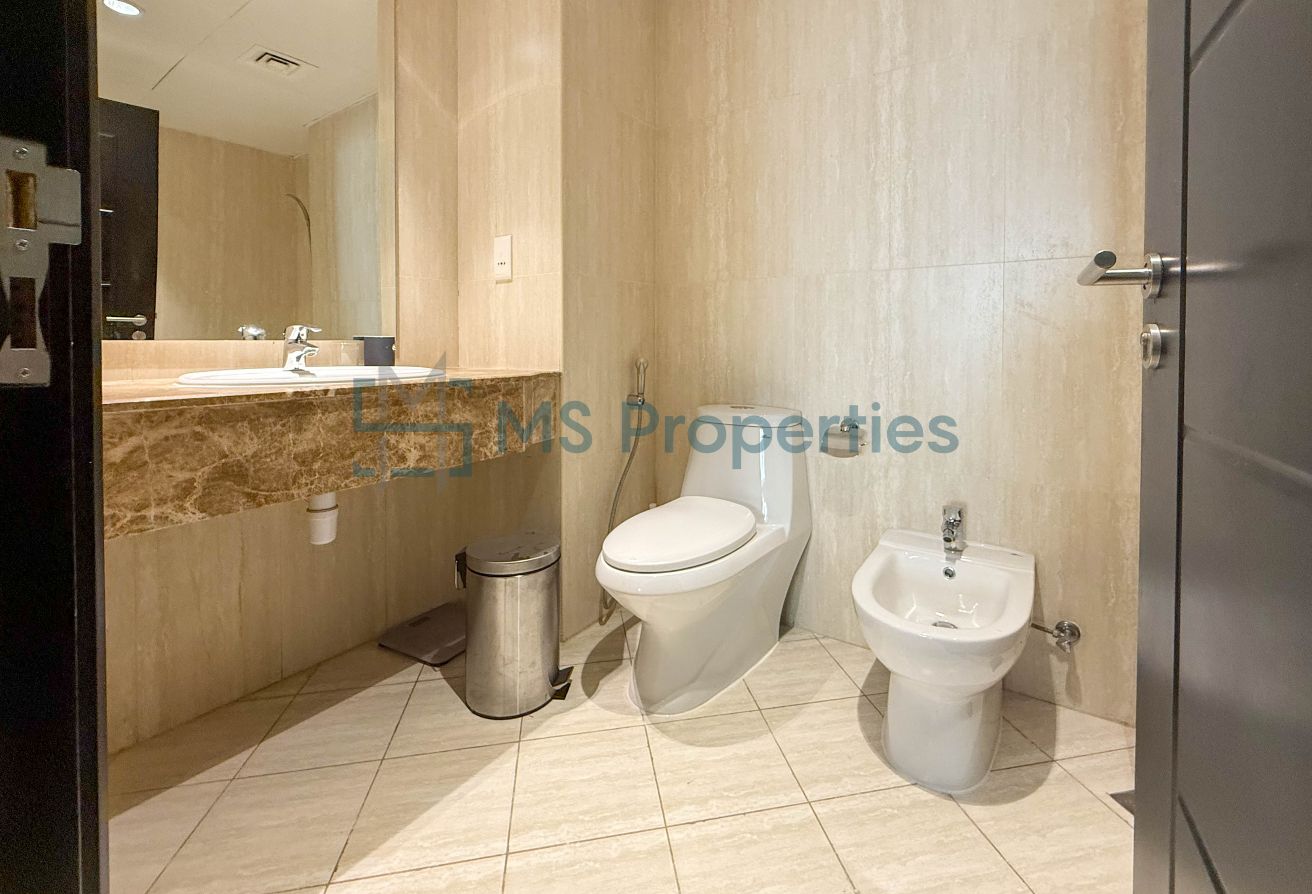 High-Floor 1BHK+Office Apartment | Amazing View