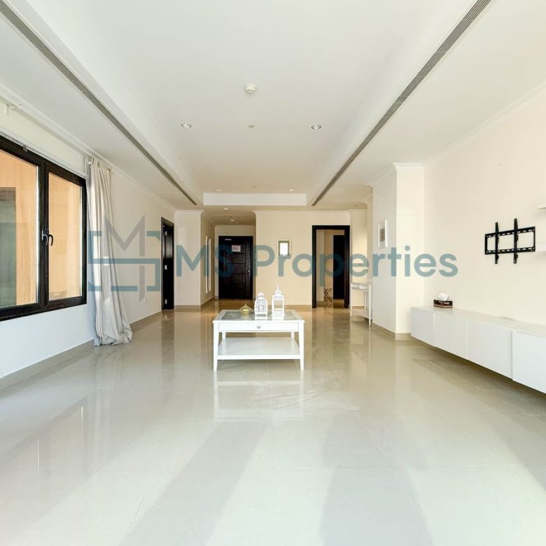 High-Floor 1BHK+ Office Apartment with Amazing View