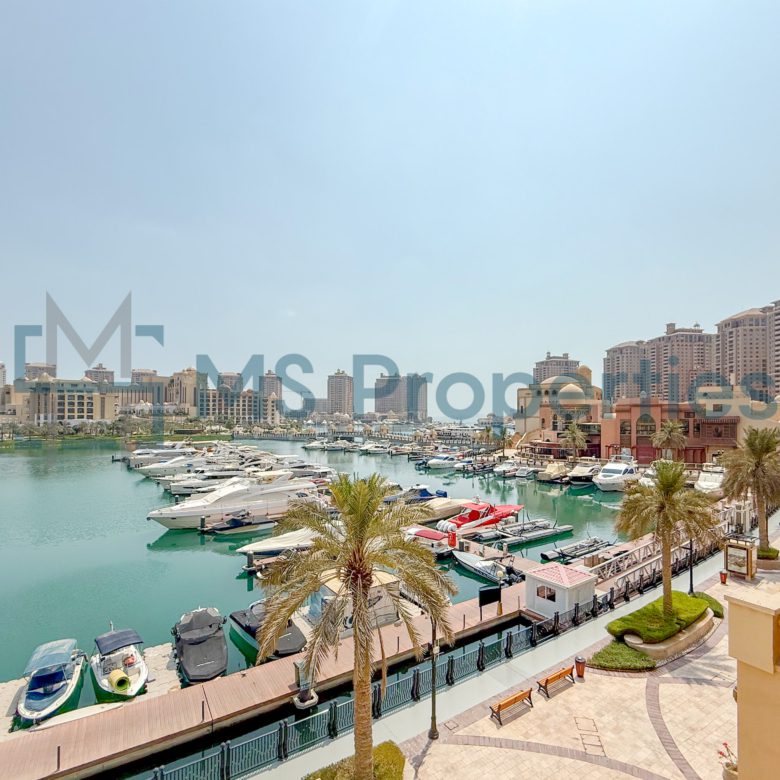 Contemporary 1BR Townhouse | Amazing View Balcony
