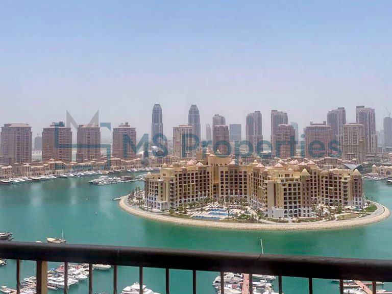 Stunning 2 Bedrooms Apartment with Balcony | Marina View