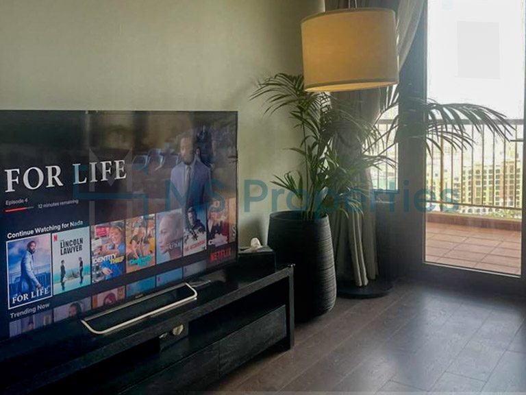 Stunning 2 Bedrooms Apartment with Balcony | Marina View