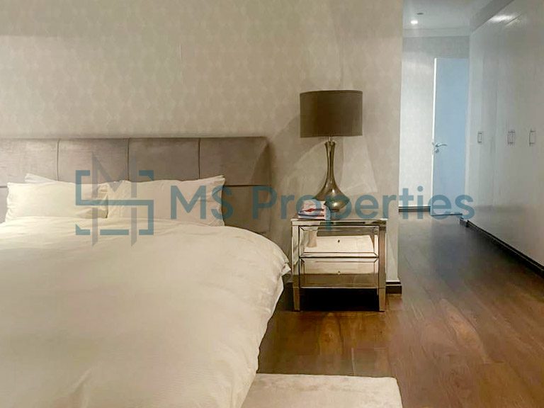 Stunning 2 Bedrooms Apartment with Balcony | Marina View