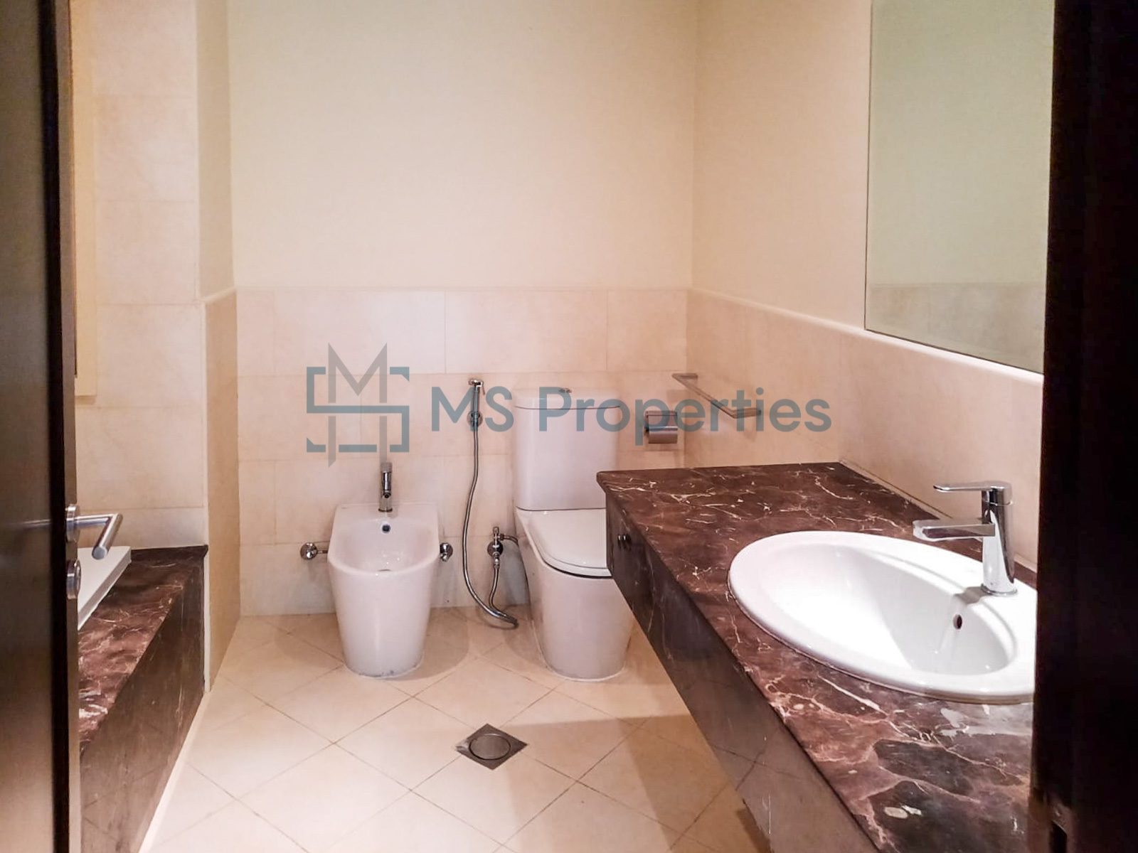 Beautiful 1BHK Apartment with Amazing View