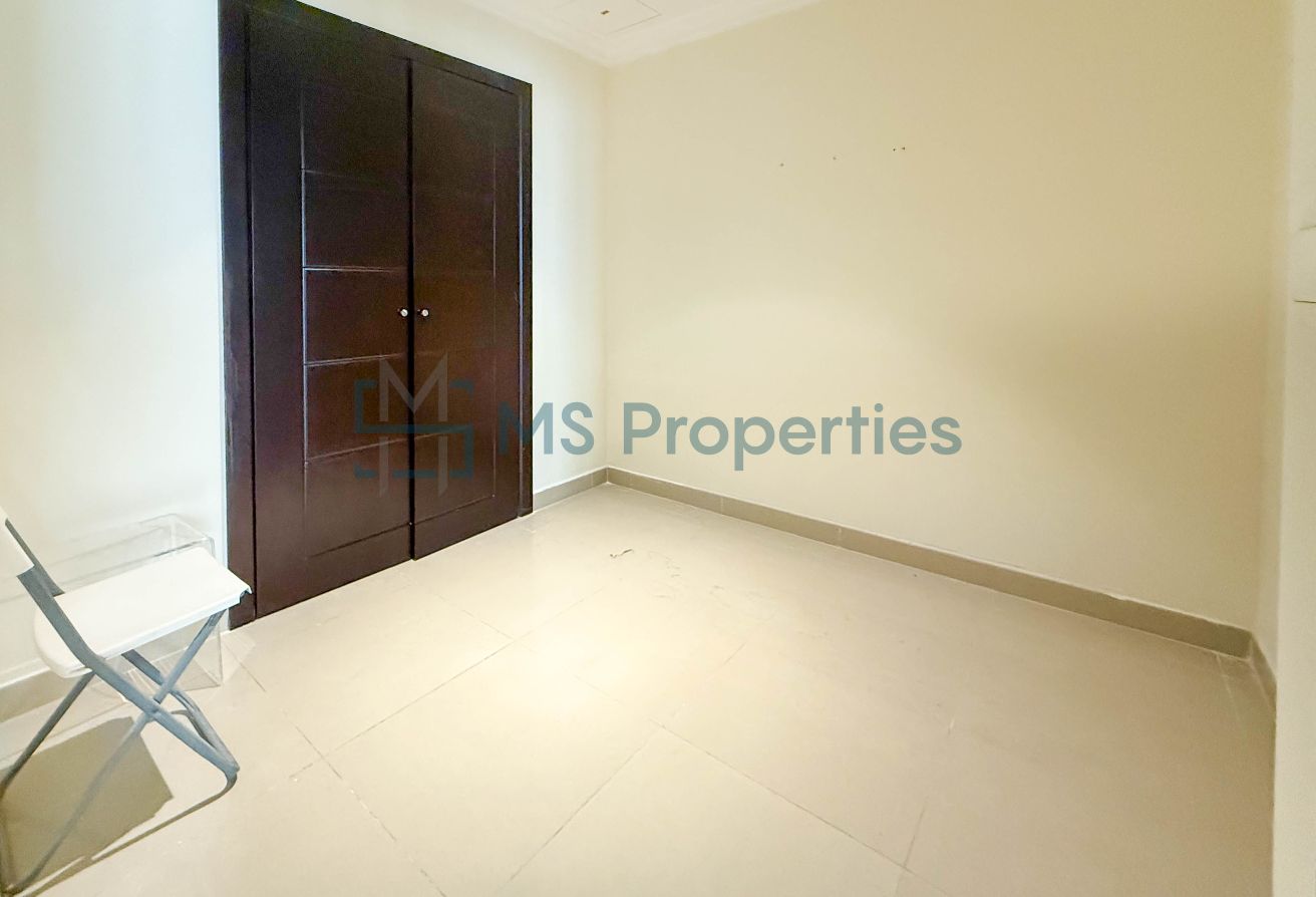 High-Floor 1BHK+ Office Apartment with Amazing View